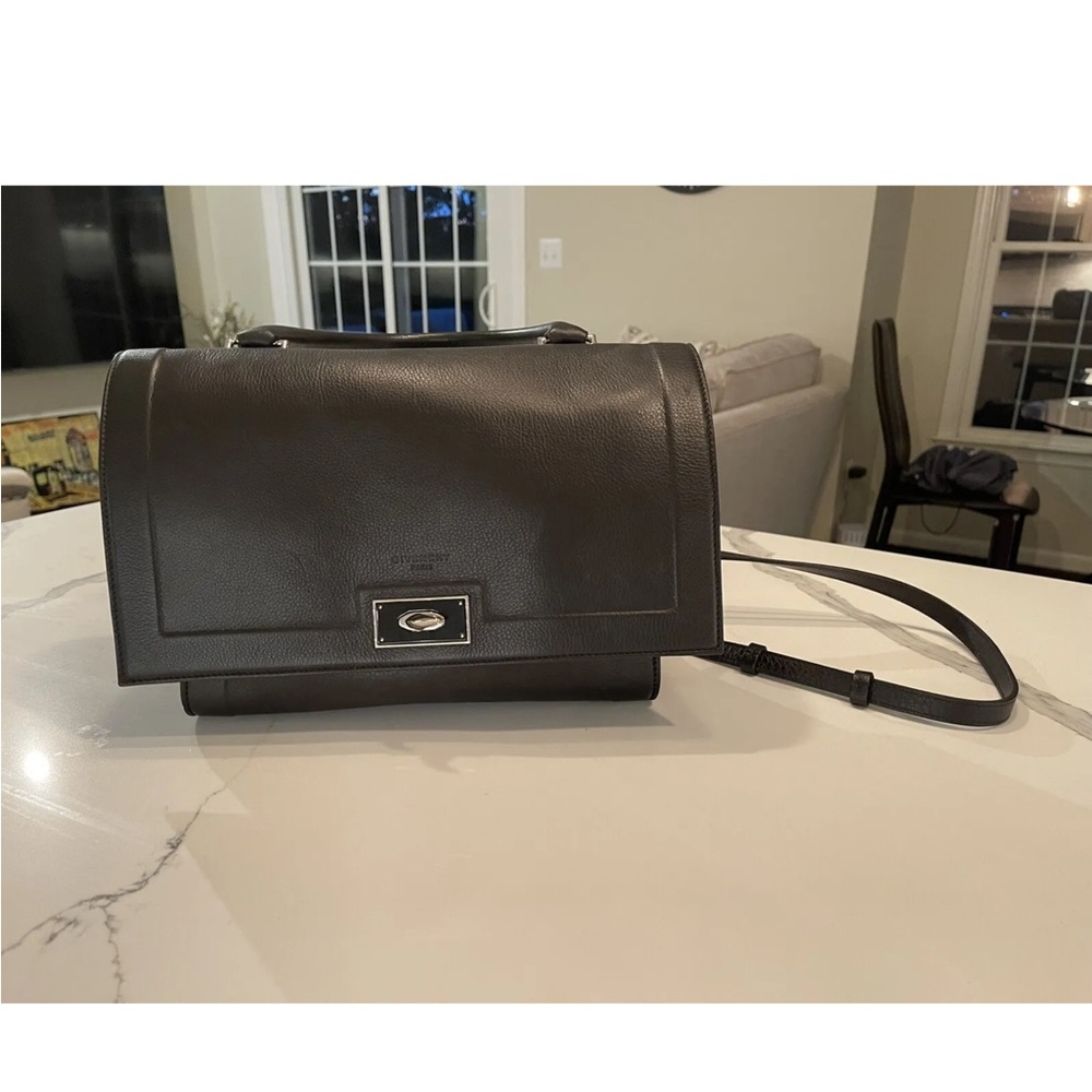 GIVENCHY BROWN LEATHER SHARK MEDIUM SHOULDER/SATCHEL BAG - NEW